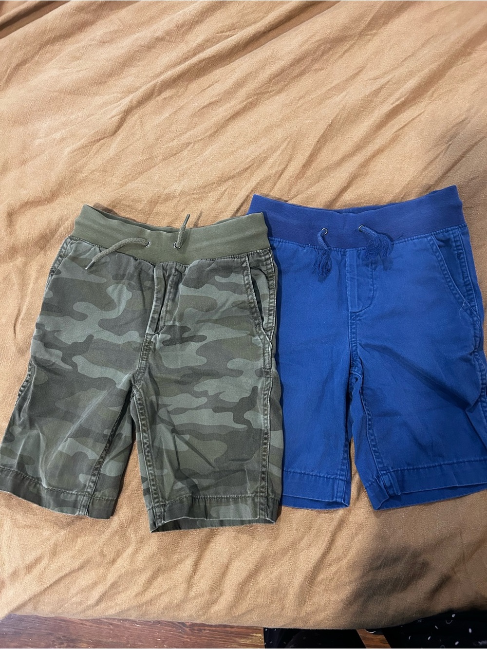 Boys Lot Of 2 Gap Camo And Blue Drawstring Chino Shorts Size Small